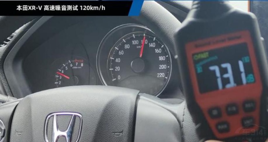 全新长安CS35PLUS对XR-V 摄影师拍完说娶错老婆