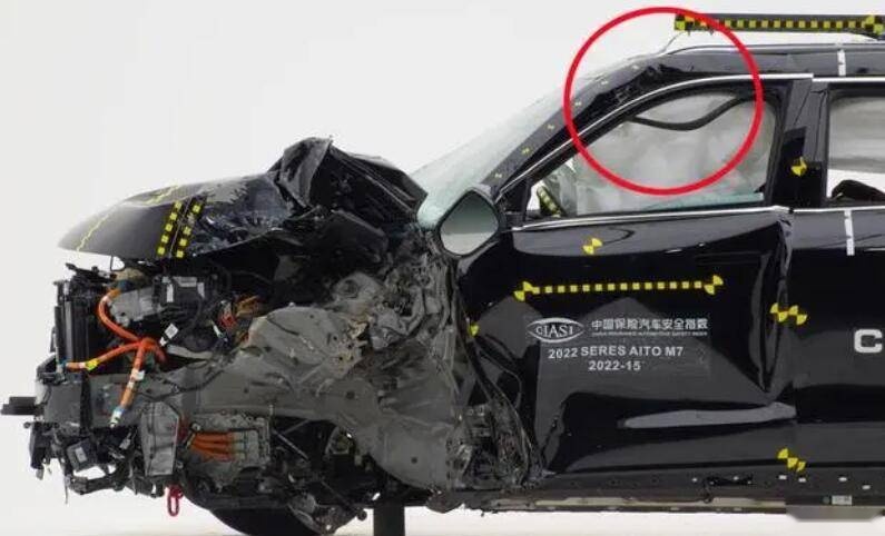 问界M7中保研碰撞A柱弯折惹争议：强洗无意义，精益求精才是正道