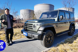 试驾北京汽车制造厂212柴油版，这辆硬派越野从外到内都够硬！