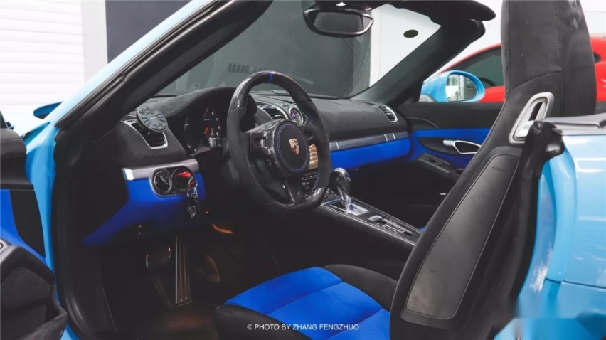 这台981 Boxster为何那么像718 GT4？坚持移植就不会过时