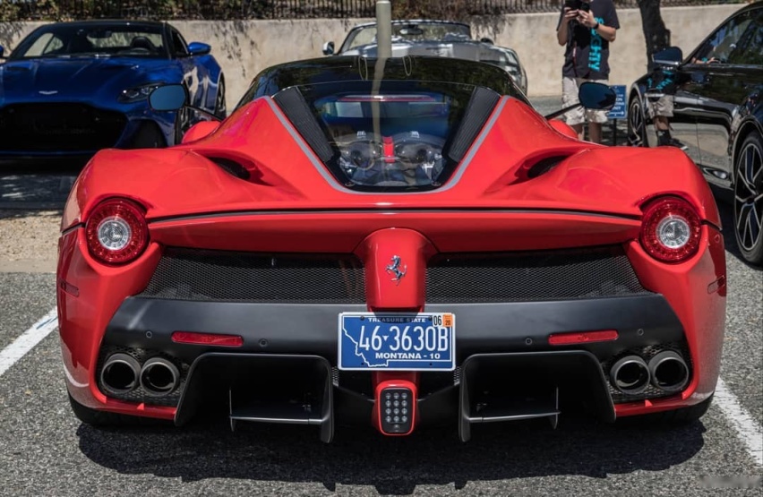 法拉利LaFerrari实车 修长硬朗的设计