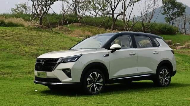 十万以内最能打的SUV，所以五菱星辰又爆款？