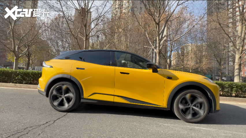 全新深蓝S07长续航版：630km+华为ADS SE，真的太香了