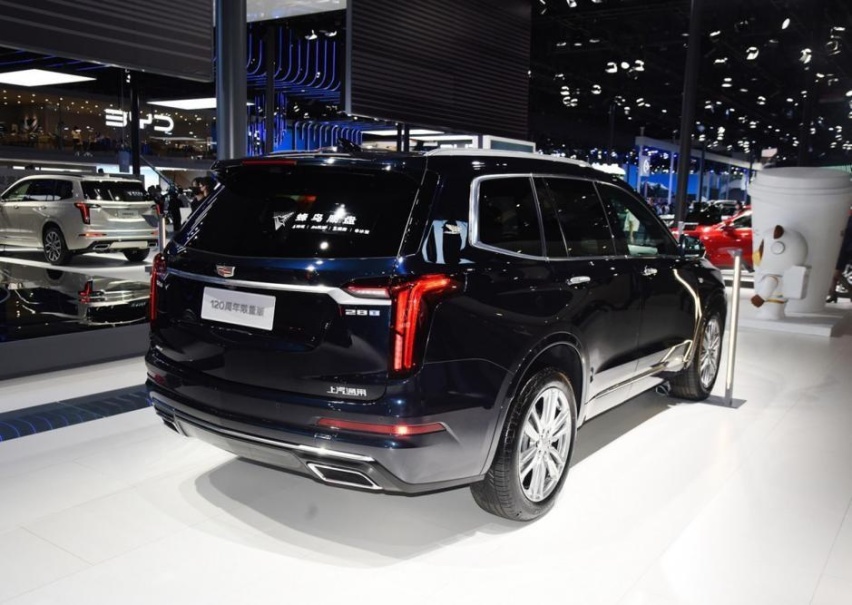 性价比很高的二线豪华SUV，凯迪拉克XT6比宝马奔驰更划算