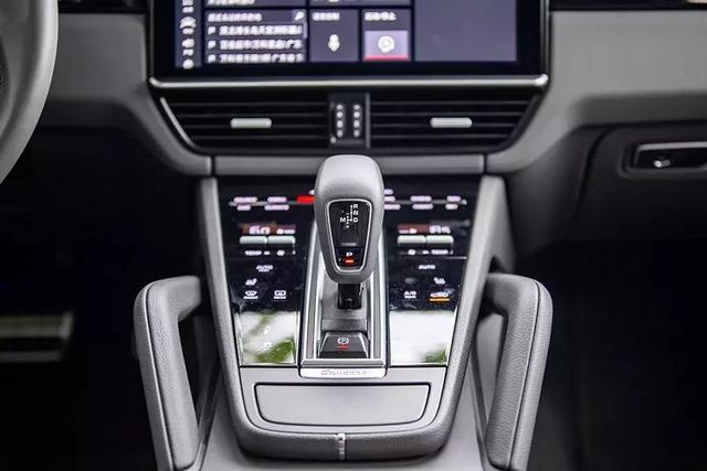或许只有它才能诠释什么叫运动SUV，试驾保时捷Cayenne S