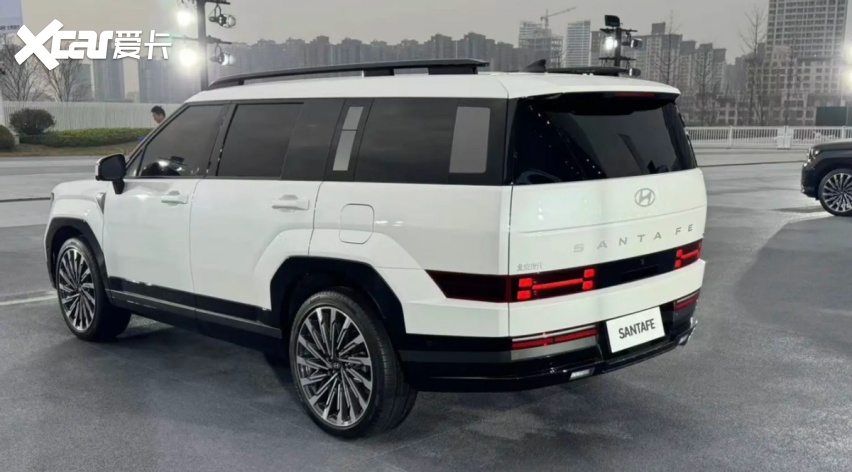 新一代现代胜达国产曝光,车尾还是这造型,有望8月上市-爱卡汽车爱咖号