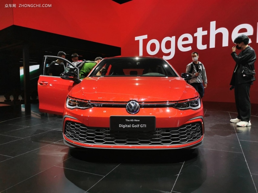 对门级小钢炮的对战 高尔夫GTI VS 领克02Hatchback