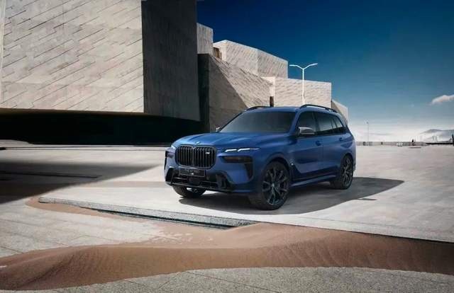 “新”驰神往，新BMW X7 磅礴上市