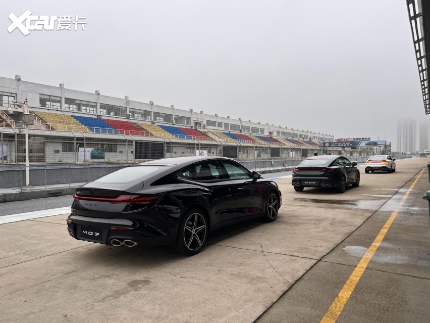 MG又为年轻人造了台“小钢炮”，配9AT+电子悬架，不到20万拿下？