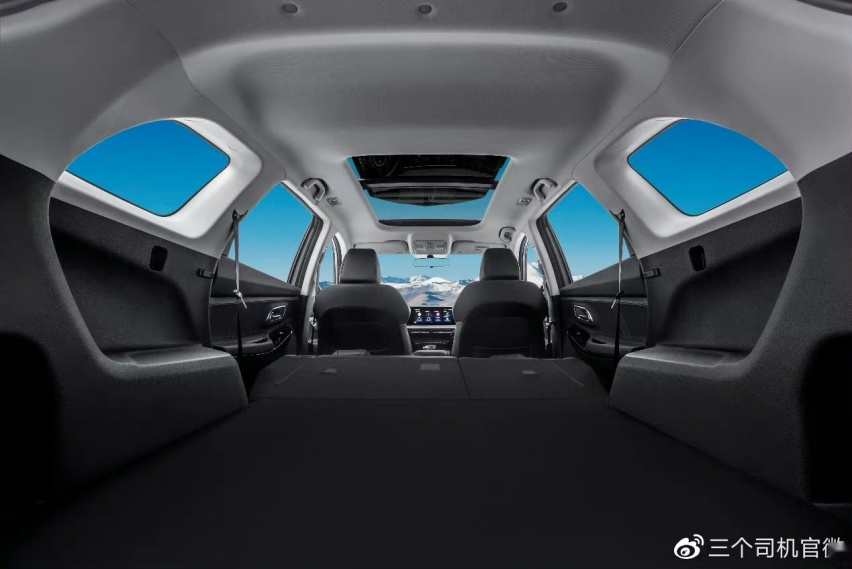 不到12万，欧尚X7 PLUS乐游版，增加旅游专用配置