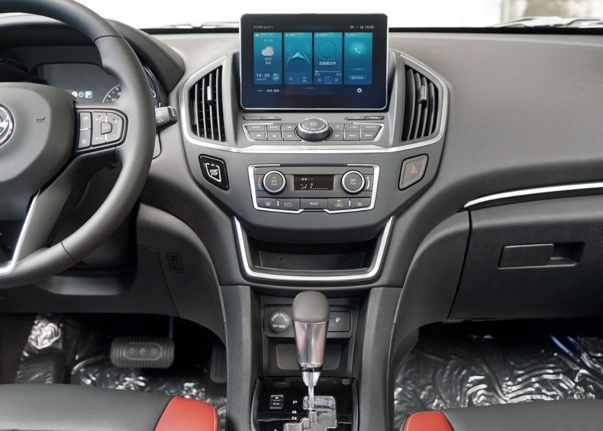 新国产SUV，8.59万起配1.4T加6DCT，会遇到CS1
