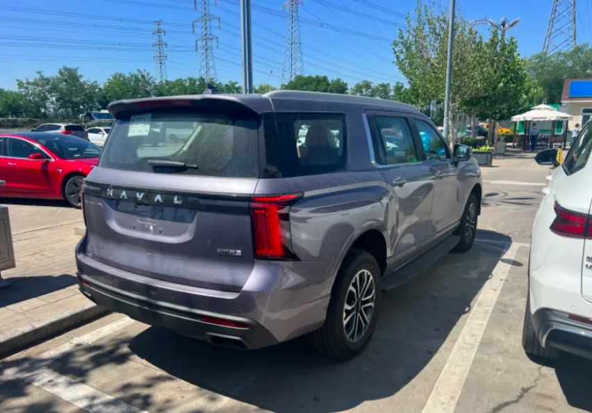 全新哈弗H5实拍谍照，定位大型SUV，还是非承载式车身