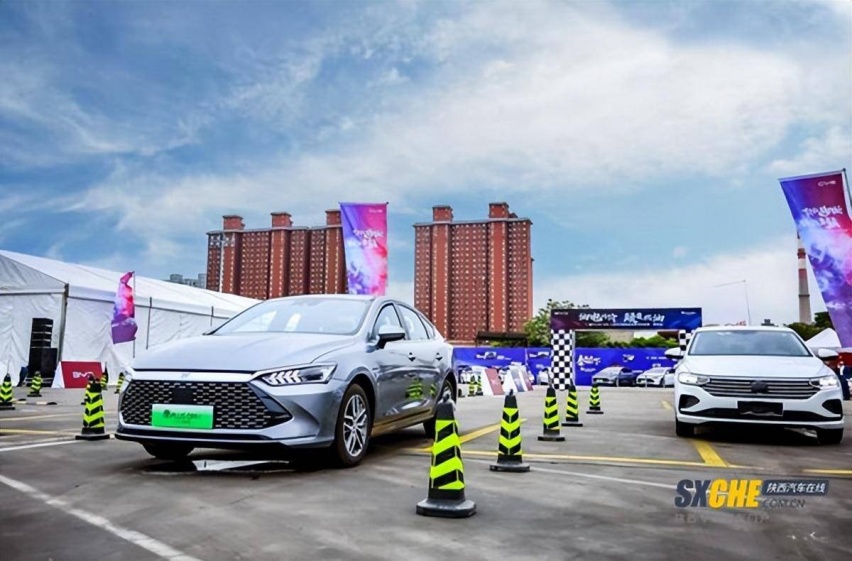 比亚迪秦PLUS DM-i 2023冠军版深度对比试驾西安站 颠覆燃油