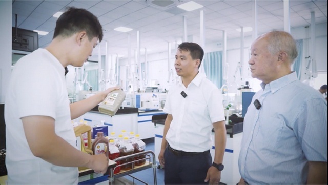 带领民族润滑油品牌走向世界！中国龙蟠1号强势挑战国际品牌