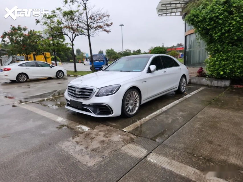 低趴姿态风的奔驰S320，为什么只有