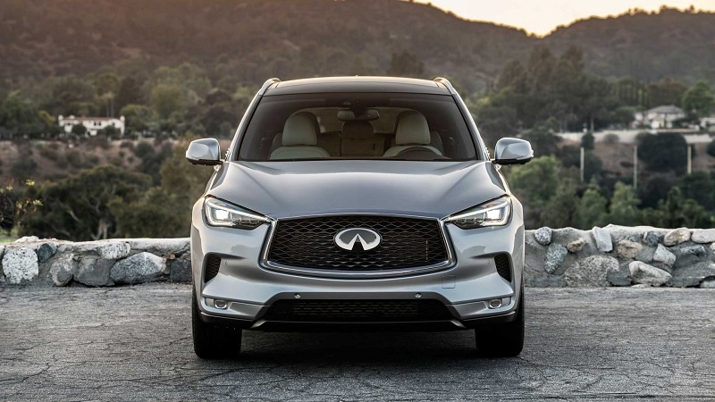 2021-infiniti-qx50-front4.jpg