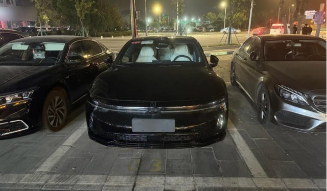 【E汽车】极氪007入门车型曝光