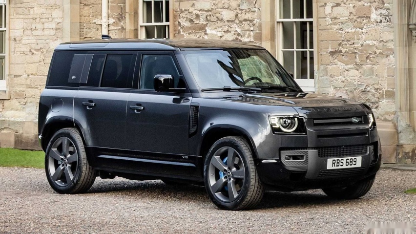 land-rover-defender-110-v8 (3).jpg