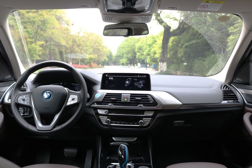 刻进骨子里的运动基因 体验纯电SUV——BMW iX3