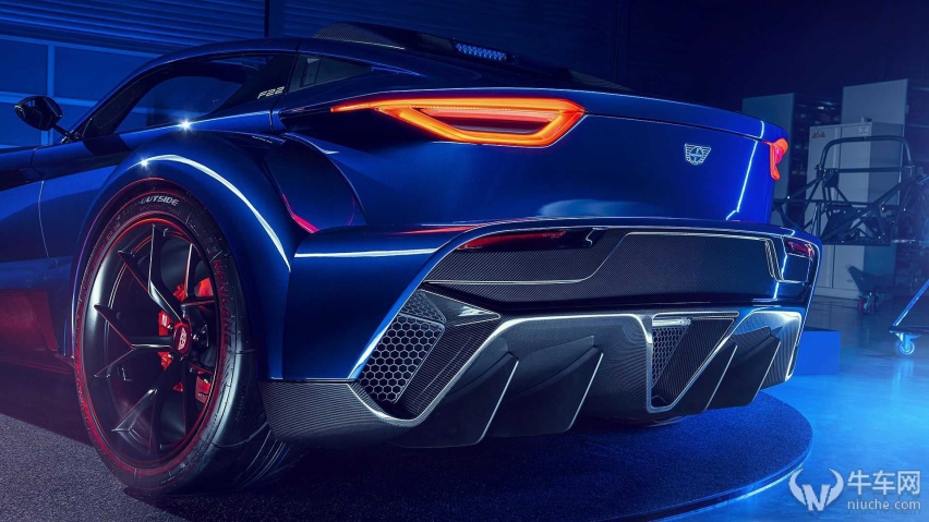 有钱人200万买来图个乐 小众超跑Donkervoort F22