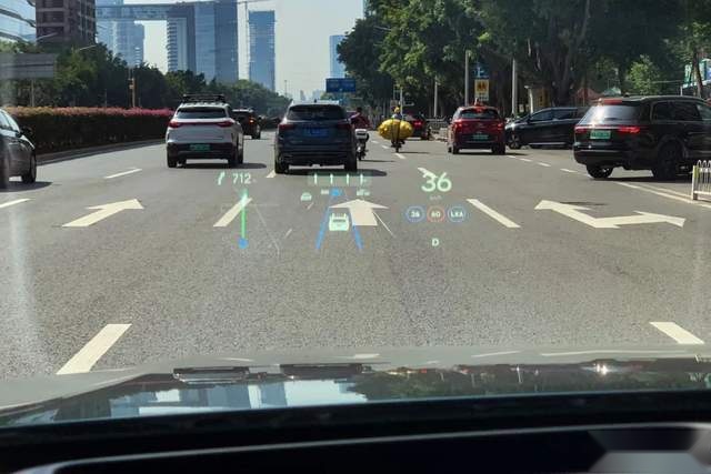 500万以内最好的家用SUV，家里领导坐了3天说：这车适合跑长途