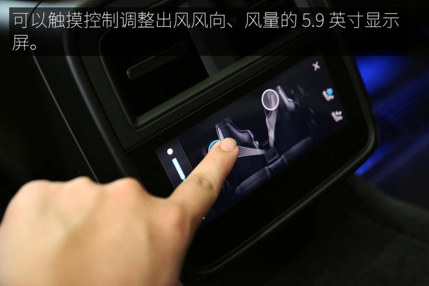 触电新生斯图加特骏马 保时捷Taycan Turbo静态体验