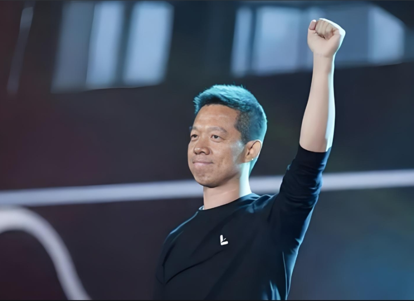 刚出ICU就蹦迪 贾跃亭带头涨薪