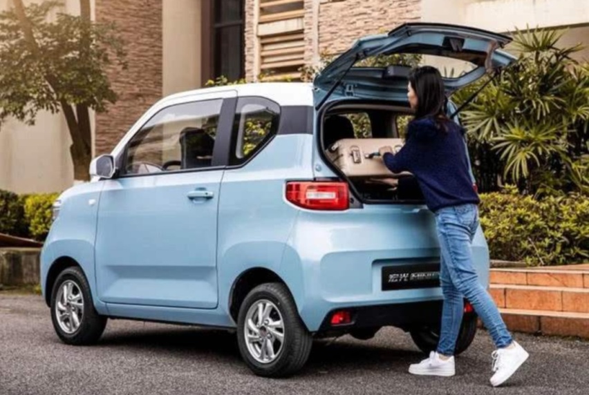 通勤代步车，宏光MINI EV/宝骏E300值得买吗？