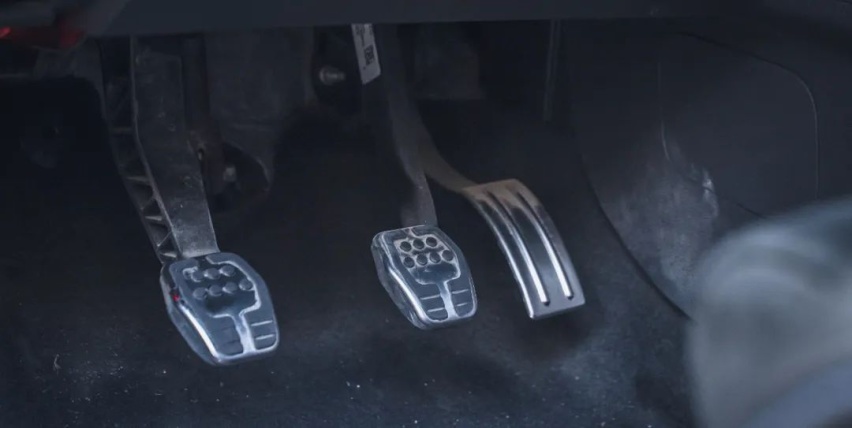 福克斯RS：电车永远慢我一步！