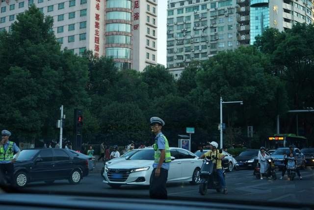 3天干了1300公里，纯电车跑长途自驾游能不能行？