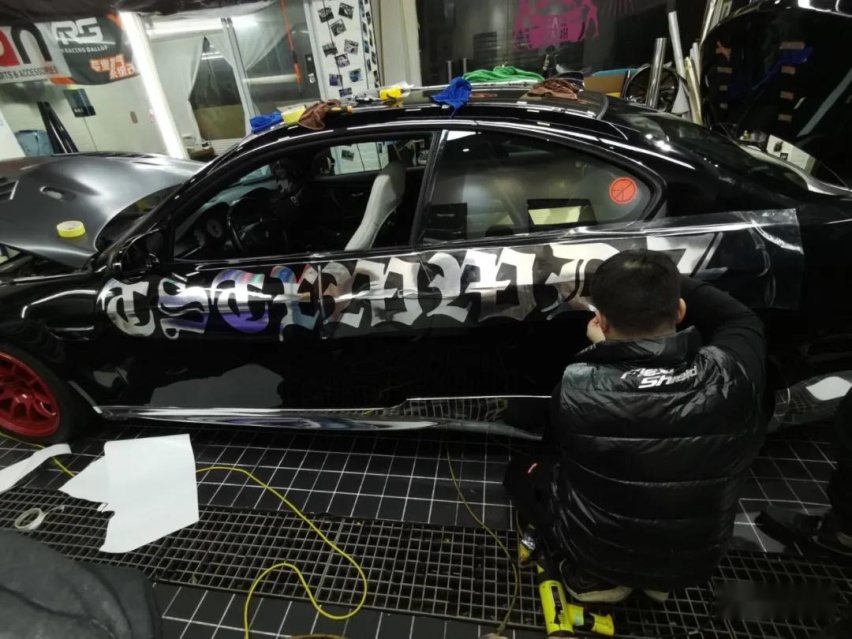 战斗格宝马M3 E92上路，感受下4.0升V8大排自吸的魅力