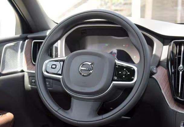 中期改款XC60上市！安全又省油！沃尔沃XC60导购手册