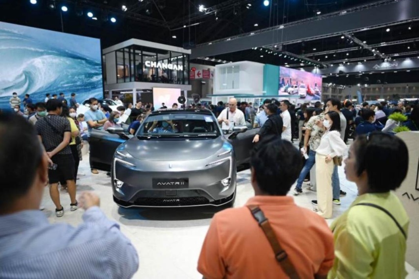 阿维塔11亮相泰国车展，中国高端车，向全球进军