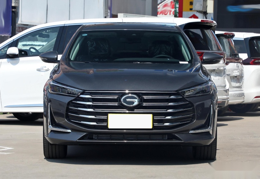 2.0T+爱信变速，长超5米！15万拥有30万实力，还能自动驾驶
