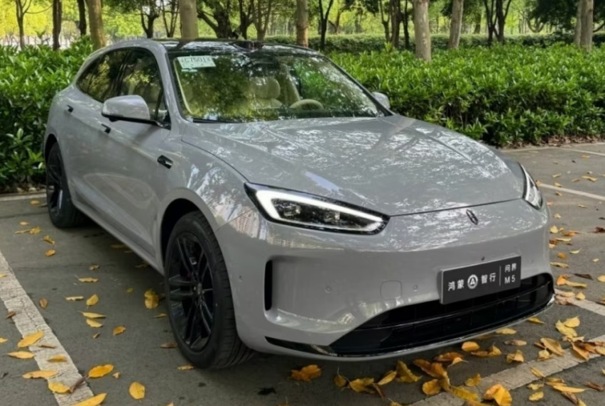12小时订单破万，降价升级，新问界M5销量又稳了？