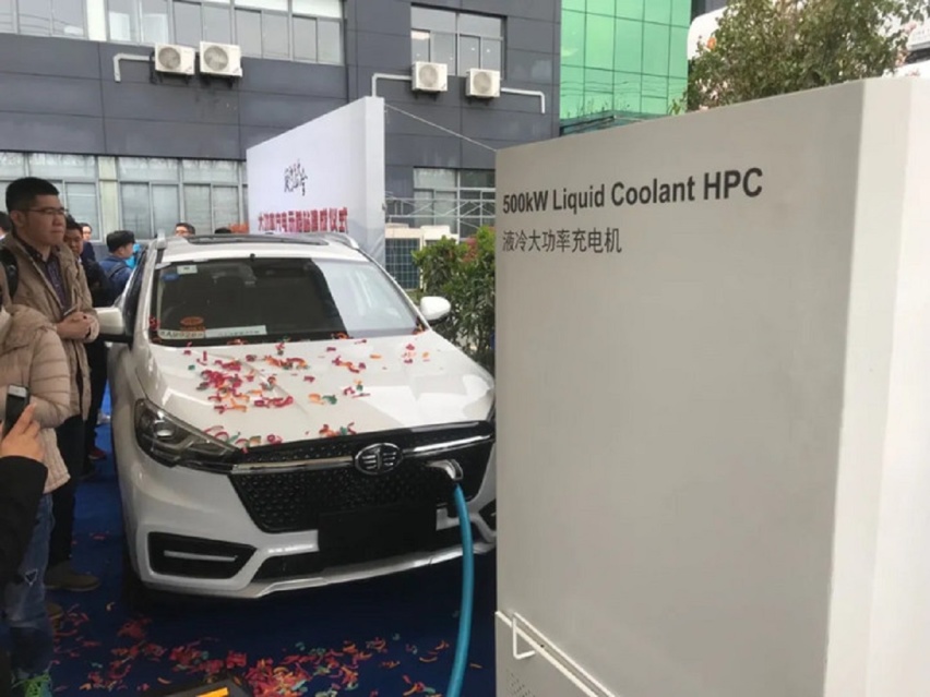 ​国家电网统一充电接口，发布充电技术白皮书，推动充电标准升级