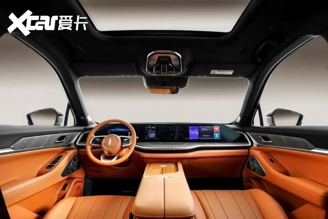 蓝山DHT-PHEV；全家人出门别焦虑