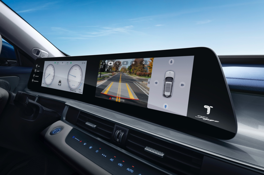 “强动力电混SUV”奇瑞瑞虎7 PLUS 新能源电掣来袭