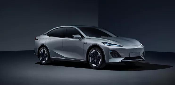 代客泊车7.0、掀背造型、贯穿式尾灯,长安C385还有哪些看点?