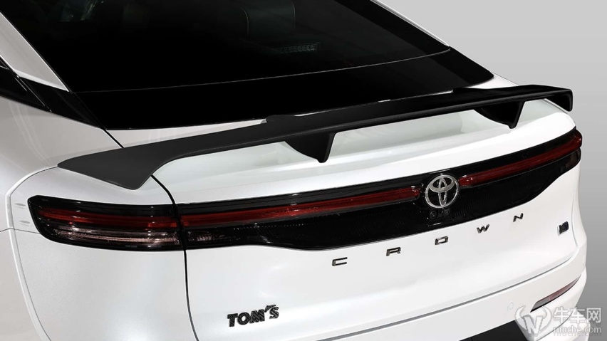 丰田皇冠SportCross改装 御用改装Tom’s出品
