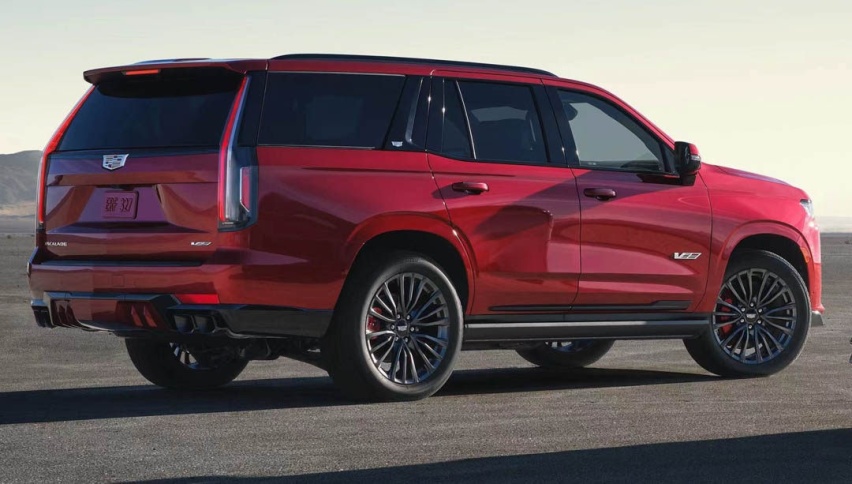 力大砖飞！6.2L V8机增引擎+10AT+四驱，近3吨重的加速怪物！