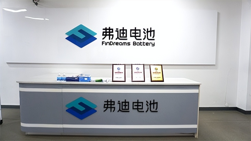 借机入新能源的局？先用电池和电机，后用DM-i，丰田紧傍比亚迪？