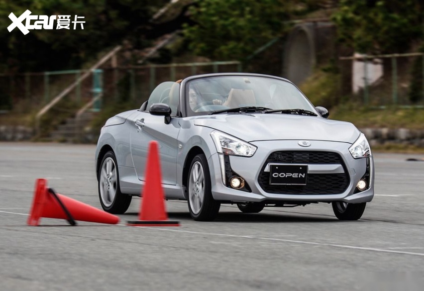 这辆copen gr sport则是大发进行开发的车型,丰田的赛车部门gazoo