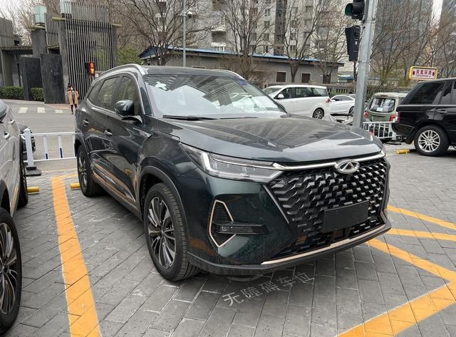 奇瑞瑞虎8家族又一新战力，燃油/混动任选，采埃孚四驱，5月上市