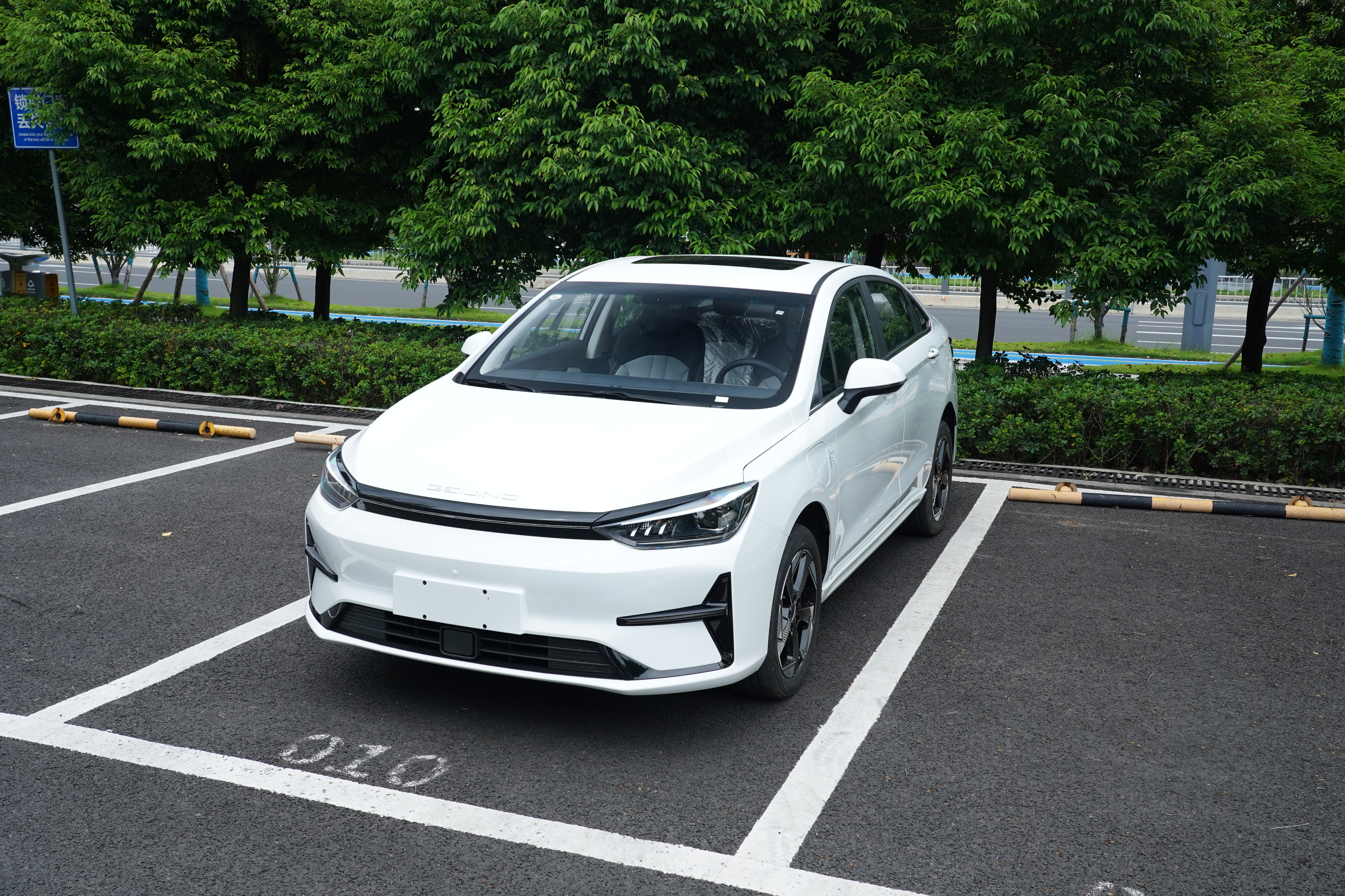 新EU5 PLUS續(xù)航、造型、舒適全面升級(jí);省心又實(shí)用 新EU5 PLUS續(xù)航、造型、舒適全面升級(jí);省心又實(shí)用