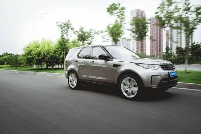 路虎2020款发现5：千万不要人云亦云，它还是很有特点