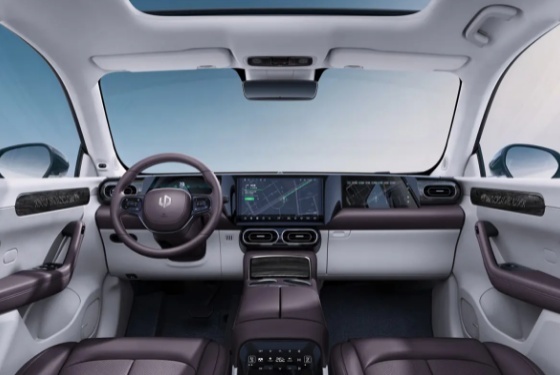 零跑C11增程版开启预售，定位中型SUV，值不值得入手？
