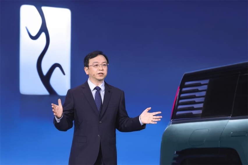 半年销量破百万 站在风口的比亚迪演绎“乘风破浪”