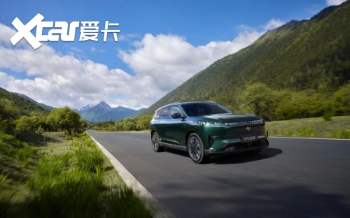 2026 款东风奕派 eπ008 六座 SUV，全家出行超自在