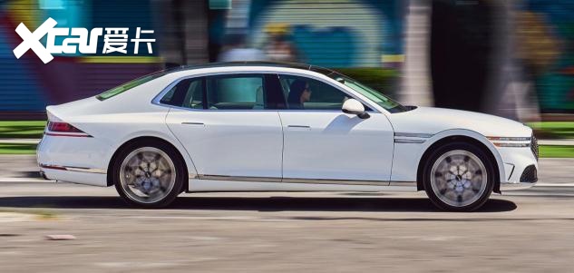 这应该是genesis品牌第三次入华了,最早叫劳恩斯,后来叫捷恩斯,现在叫